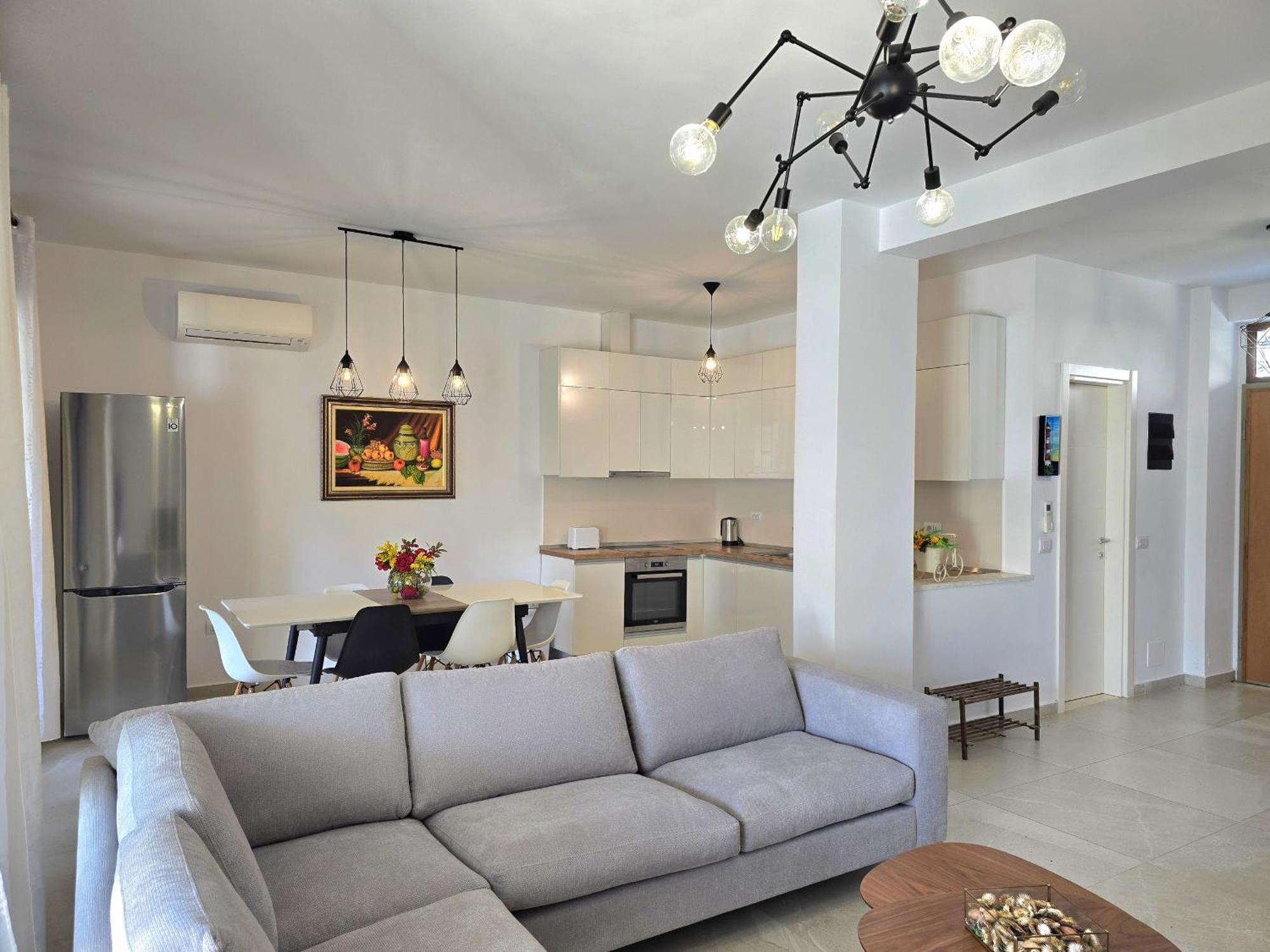 Modern Villas At Perla Resort ドゥラス エクステリア 写真
